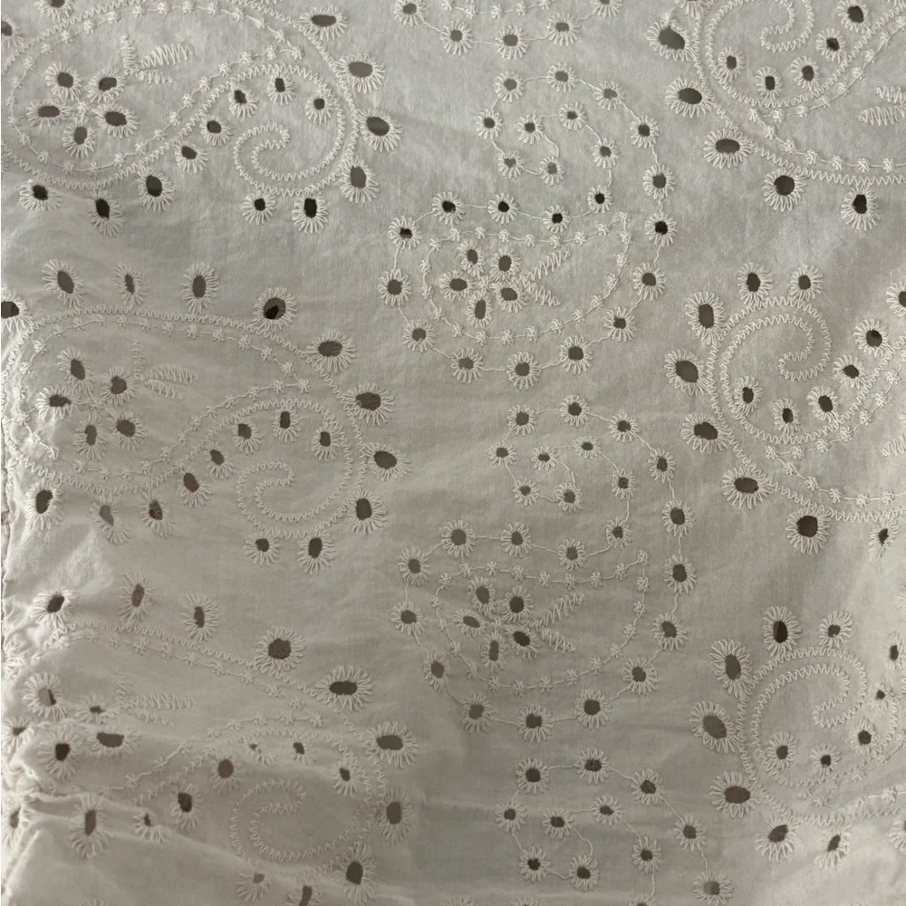 Meo Meli Cream Eyelet Tie-Front Blouse Size Small - Picture 8 of 10